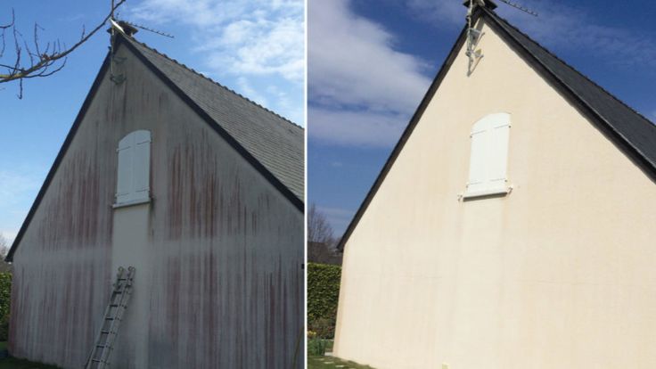 Façade avec traces avant et après traitement anti-mousse